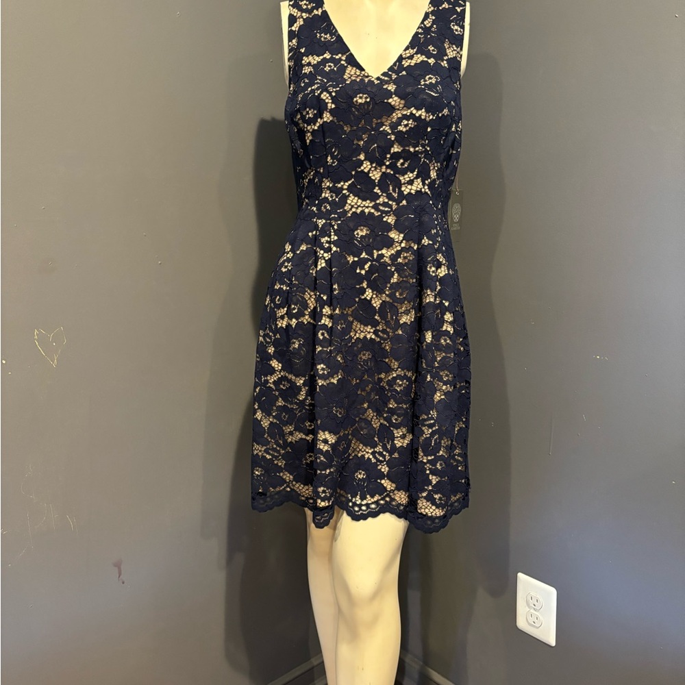 Vince Camuto Black Tan Sleeveless V-Neck Cocktail Dress